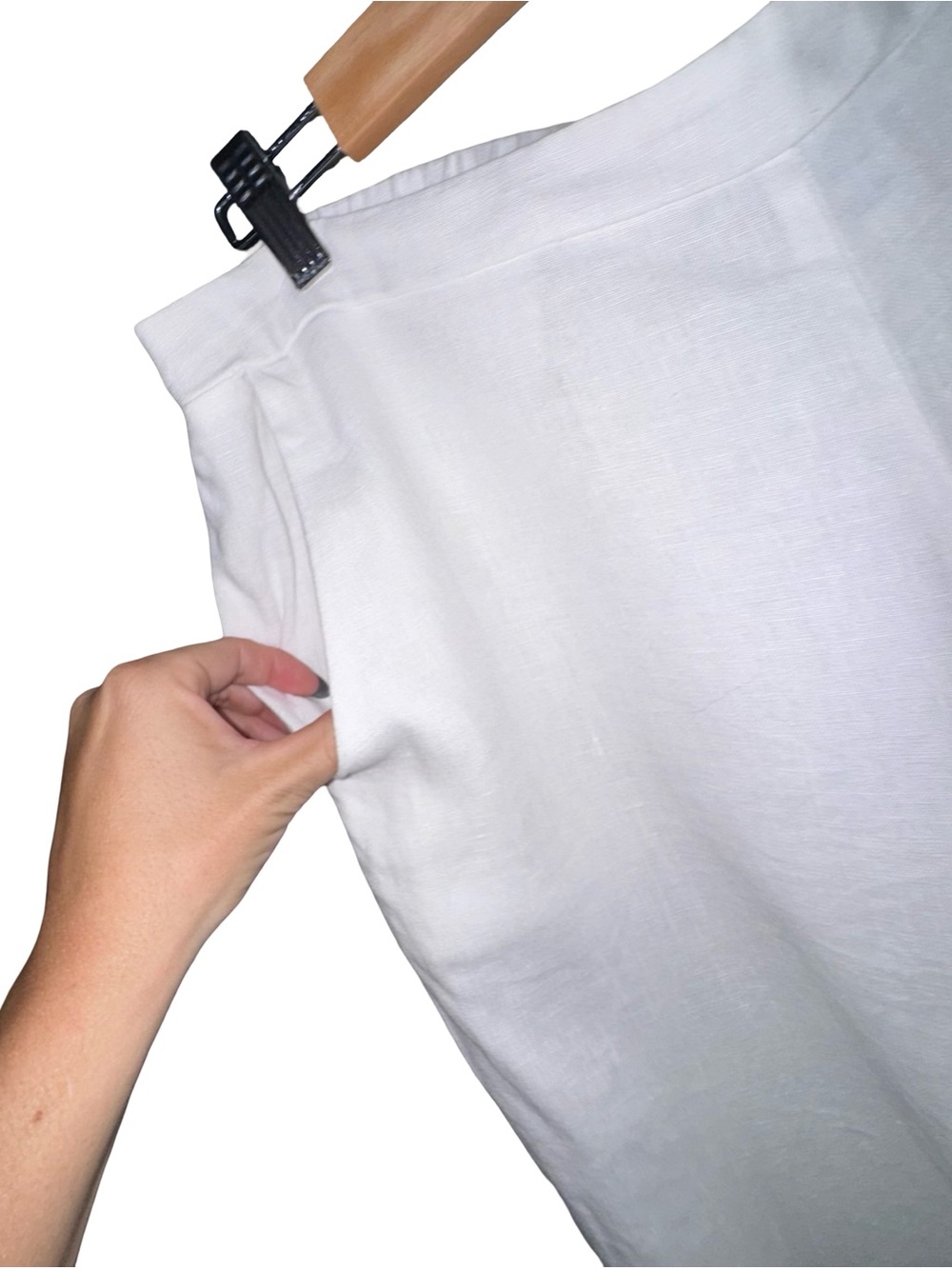 Peck & Peck Linen Pants White Elastic Waist Button hem Coastal Grandma Resort - Picture 5 of 7